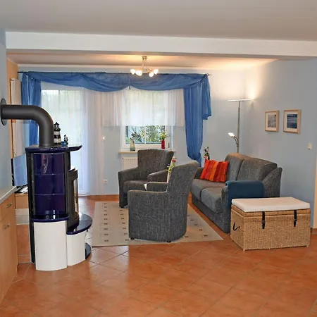 Mit Kamin Am Selliner Seepark