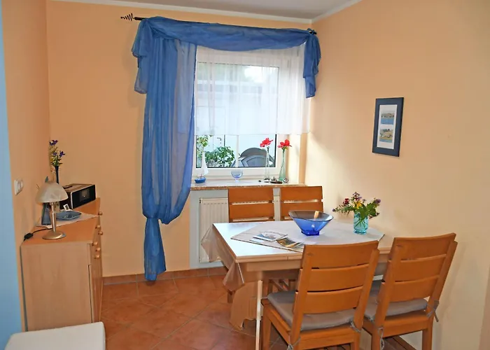 Mit Kamin Am Selliner Seepark Проживание в семье Зеллин