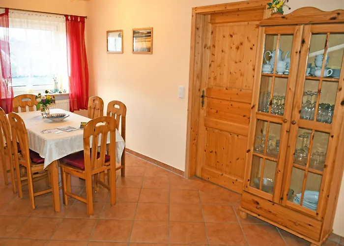 Mit Kamin Am Selliner Seepark * Зеллин