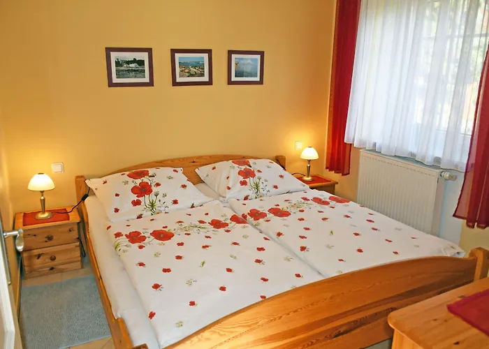 Проживание в семье Mit Kamin Am Selliner Seepark *