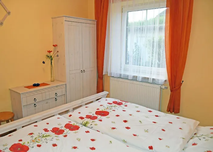 Mit Kamin Am Selliner Seepark