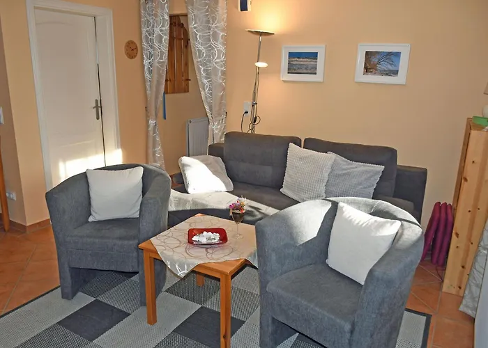 Mit Kamin Am Selliner Seepark * Зеллин